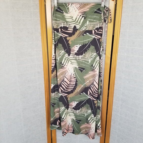 Reel Legends Convertible Dress Size Medium Green Tropical Print Maxi Skirt Beach - Picture 9 of 9